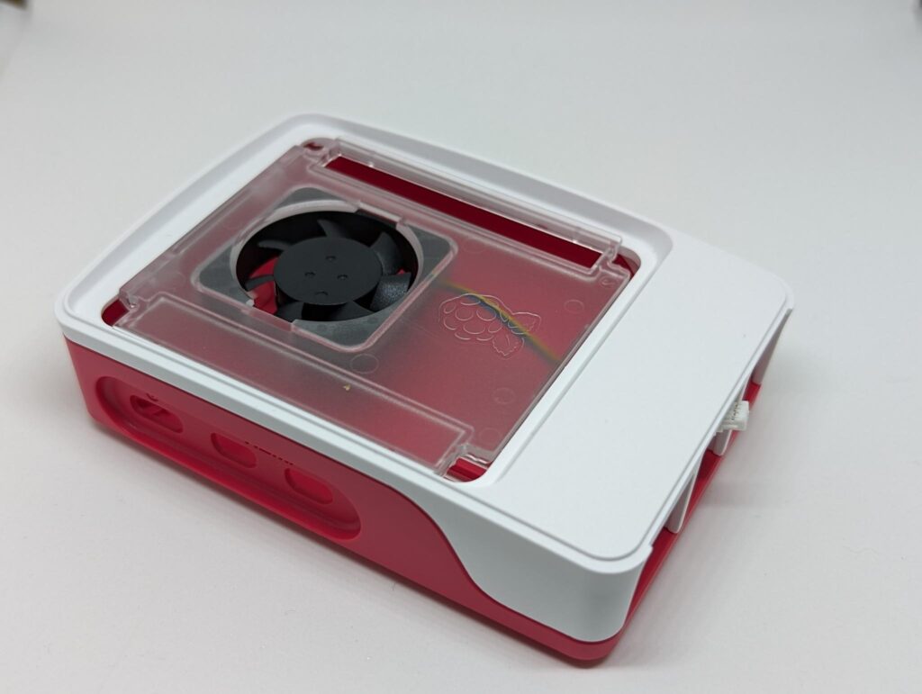 Raspberry Pi 5 Offizielles Case ohne Deckel, mit sichtbarem Lüfter