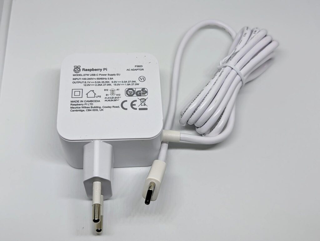 Raspberry Pi 5 offizielles Netzteil
